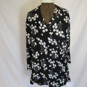 Coldwater Creek mock-wrap long sleeve black blouse with white floral print  1X
